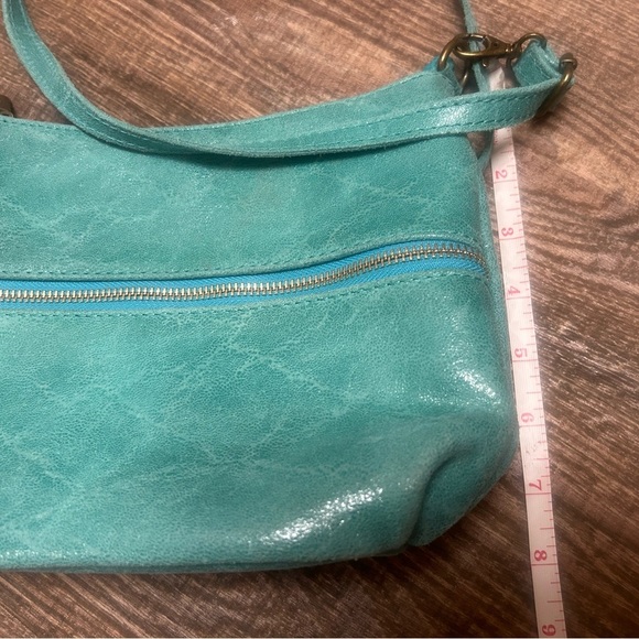 Borse in Pelle small Aqua Shoulder Bag never worn cracked bright waxed leather - Picture 8 of 16